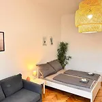 Bright & Cozy Apartment In City Center Vienna 32