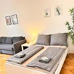 Bright & Cozy Apartment In City Center Vienna 32